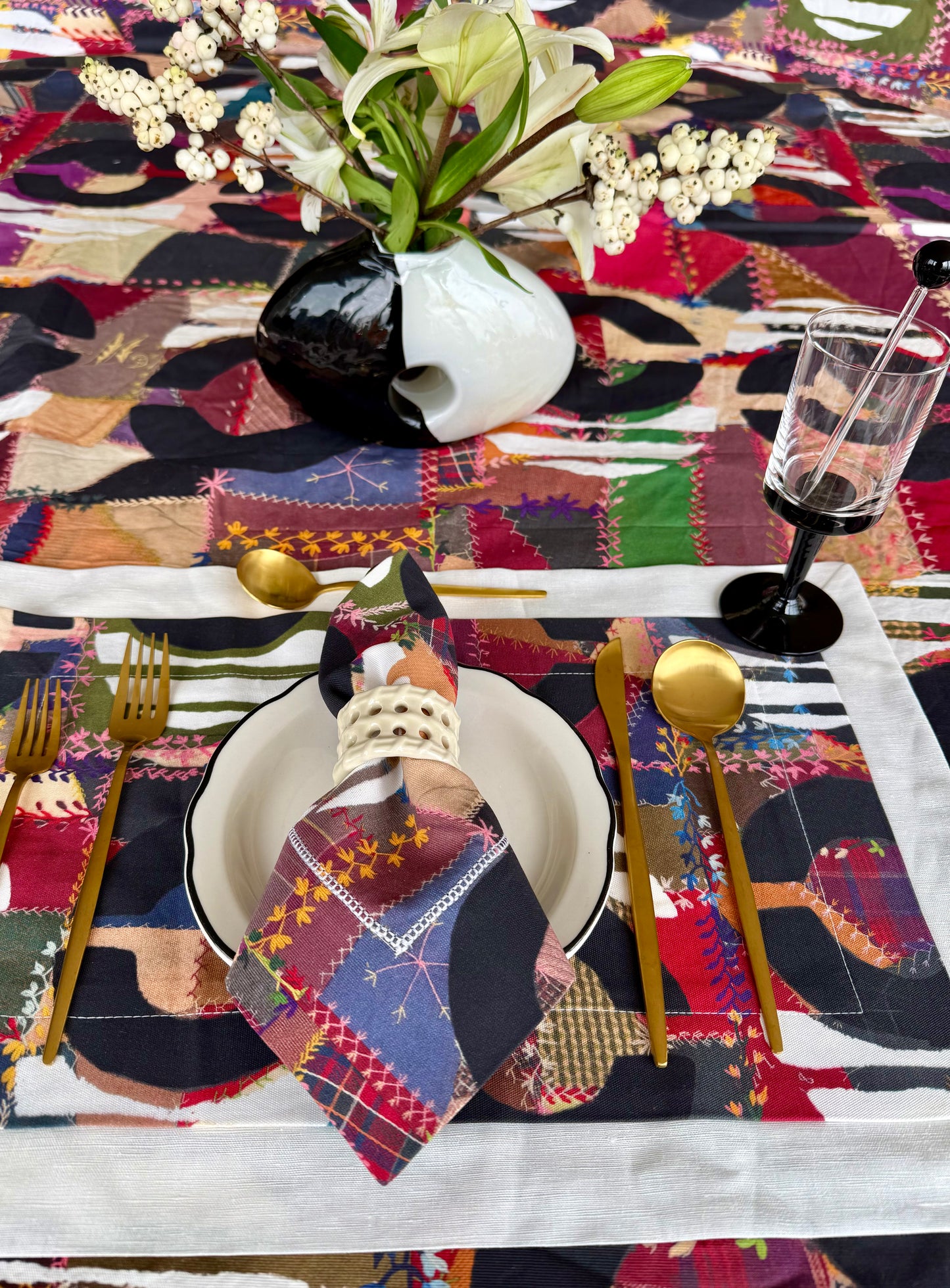 Circumvent the Traditional Contrast Double-Layer Placemat