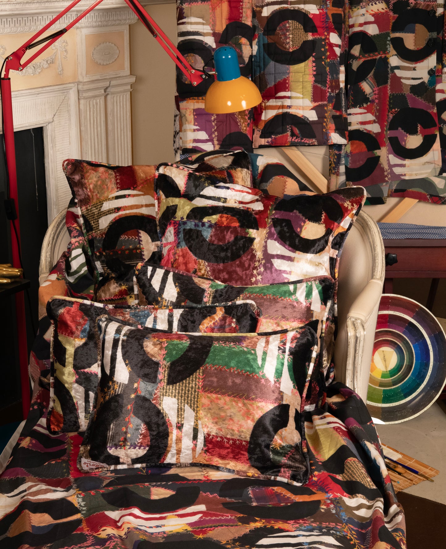 Velvet Circumvent the Traditional Decorative Pillow