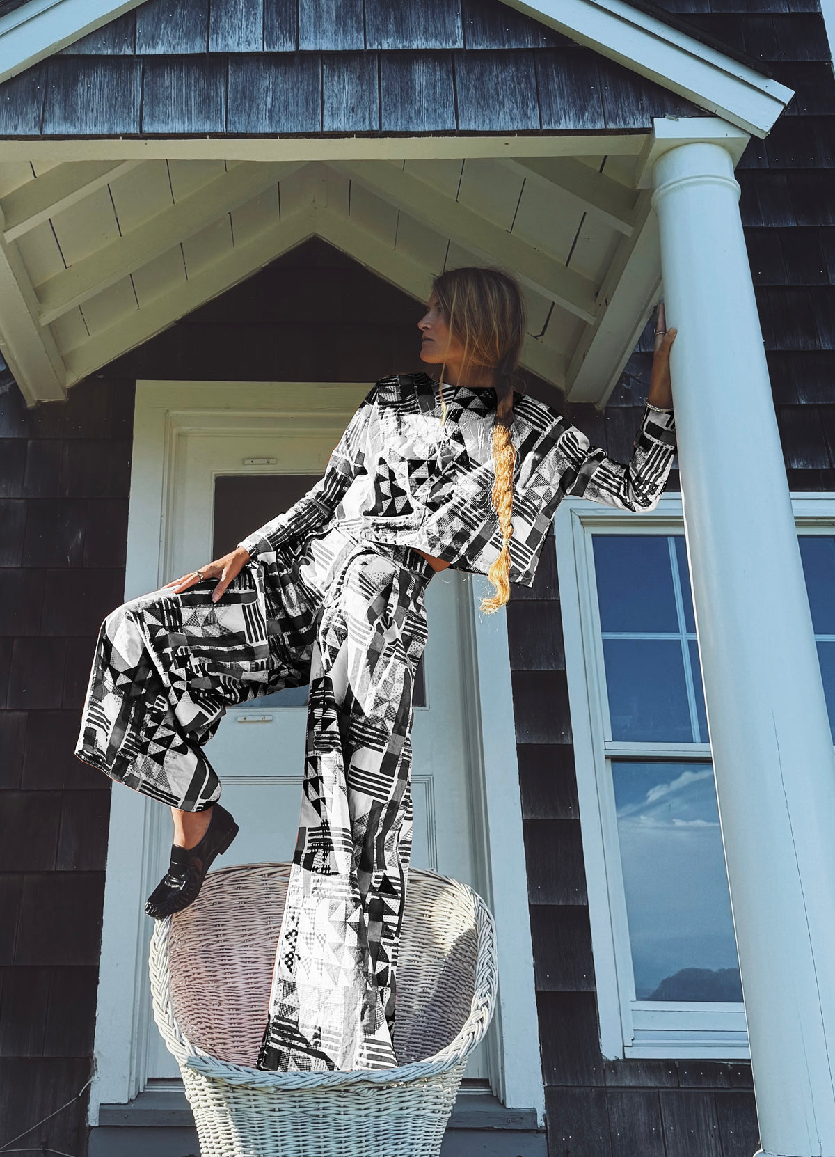 Urban Cross-Over Dolman Sleeve Blouse Black & White
